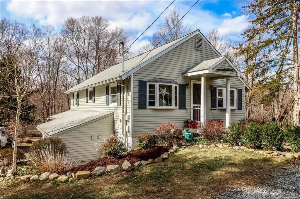 Woodbury, CT 06798,34 Transylvania Road