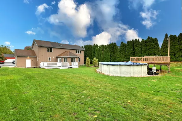 East Haven, CT 06512,91 Angela Drive