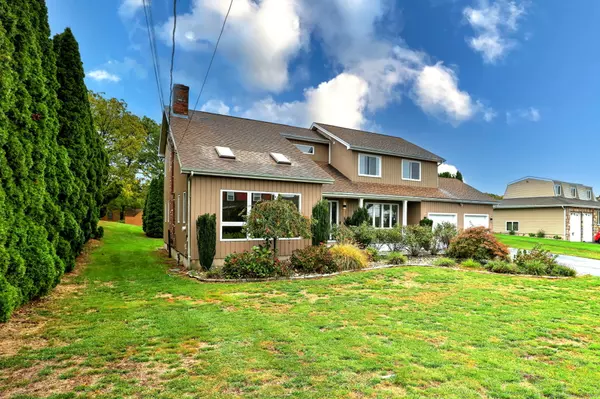 East Haven, CT 06512,91 Angela Drive