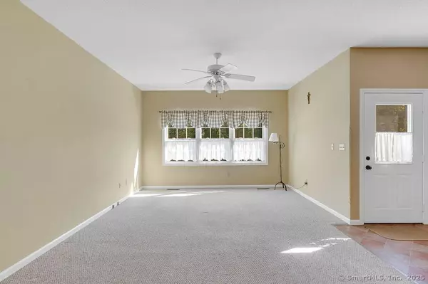 Wallingford, CT 06492,6 Trailside Drive