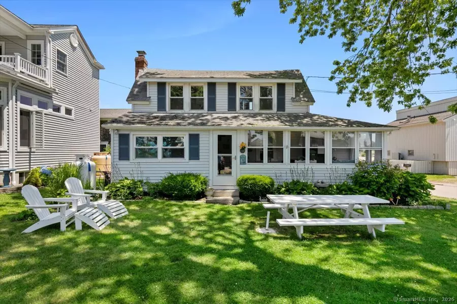 8 Hill Avenue, Stonington, CT 06378