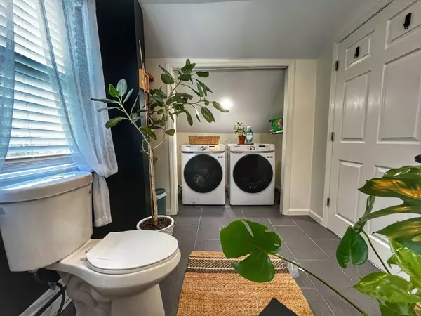 Greenwich, CT 06830,37 Gerry Street #2