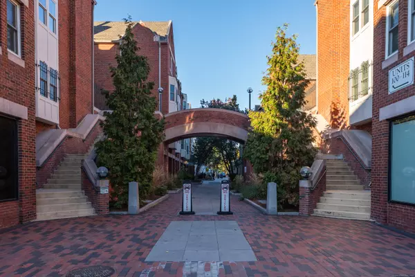 New Haven, CT 06510,95 Audubon Street #49