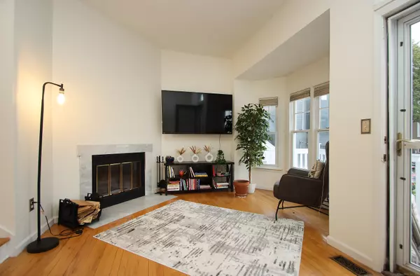 New Haven, CT 06513,916 Quinnipiac Avenue #APT 2
