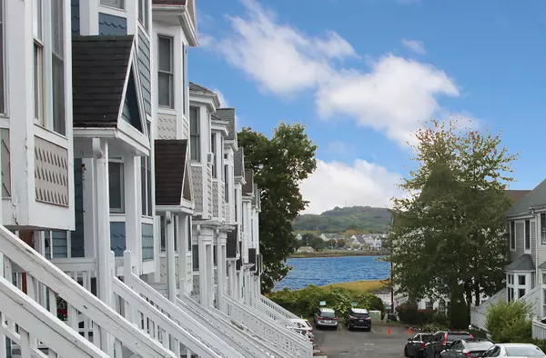 916 Quinnipiac Avenue #APT 2, New Haven, CT 06513