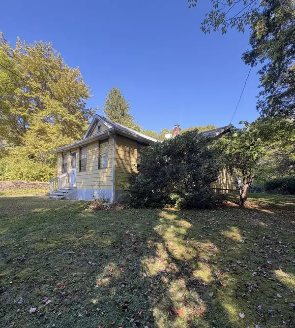 Waterbury, CT 06704,58 Steep Hill Road