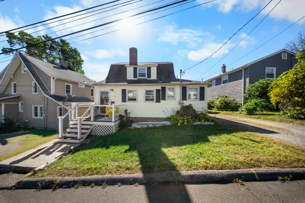32 Burwell Avenue, Milford, CT 06460