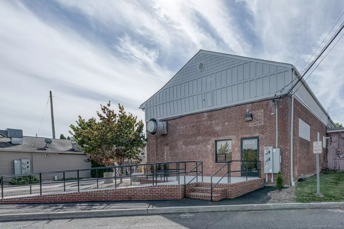 Newington, CT 06111,1042B Main Street