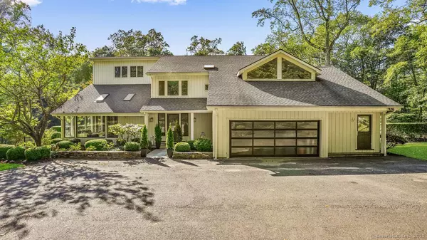 Westport, CT 06880,6 Nutcracker Lane