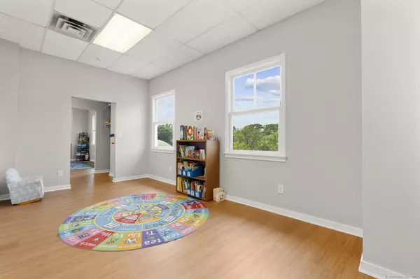 Branford, CT 06405,151 Meadow Street #3