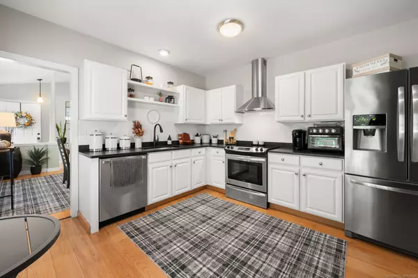 Waterford, CT 06385,16 Beechwood Drive