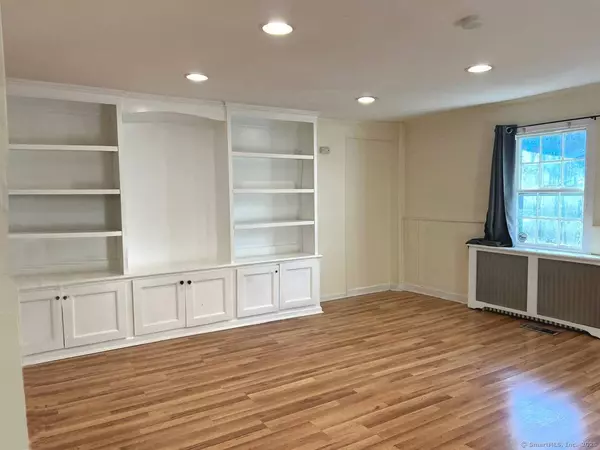 Darien, CT 06820,694 Boston Post Road