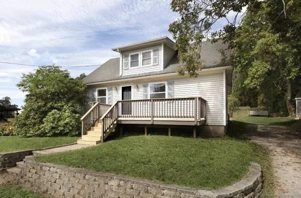 11 River Street, Griswold, CT 06351