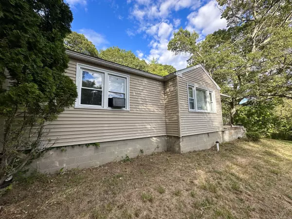 Montville, CT 06382,60 Fort Shantok Road