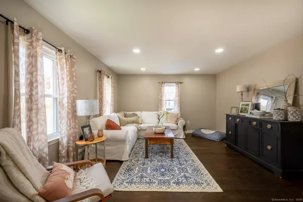 East Windsor, CT 06016,59 Main Street