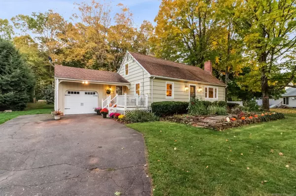 East Granby, CT 06026,4 Sage Lane