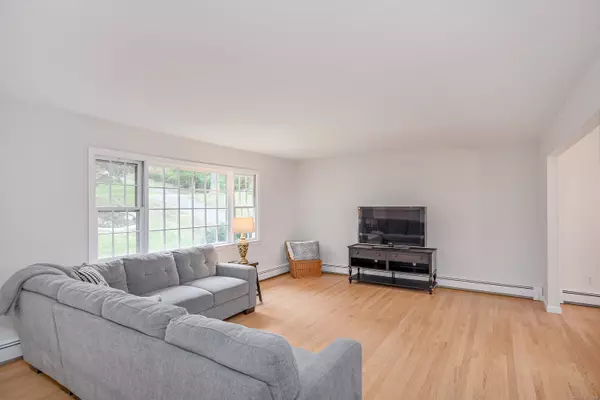 Danbury, CT 06811,35 Eastwood Road