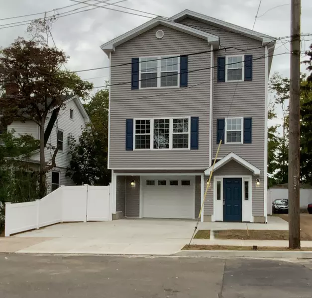 14 Homestead Avenue, West Haven, CT 06516