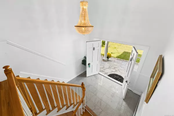 Stamford, CT 06903,494 Saw Mill Road