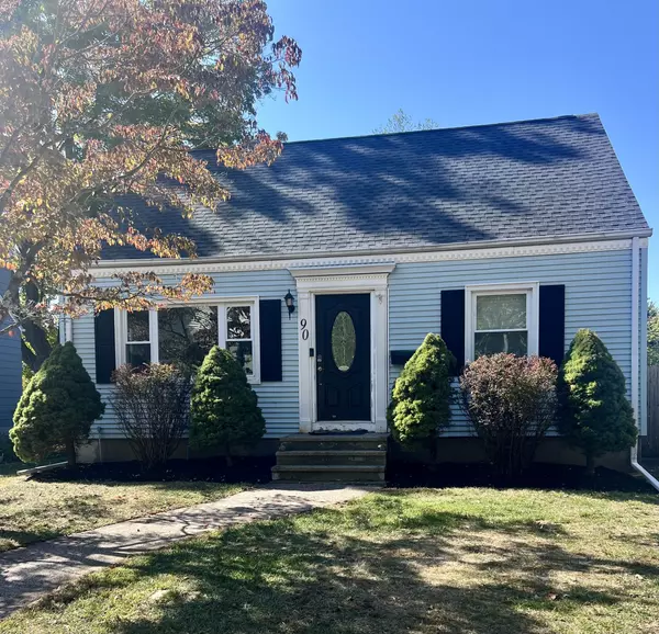 90 Carleton Street, Hamden, CT 06517