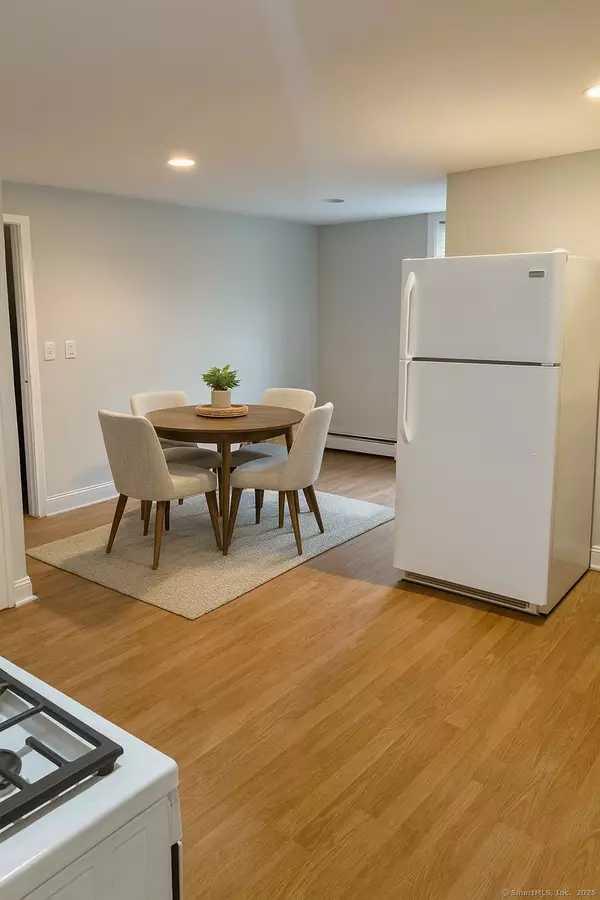 Bridgeport, CT 06604,63 Herkimer Street #3