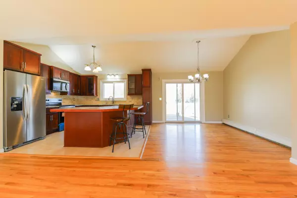 Danbury, CT 06811,3 Powder Horn Ridge