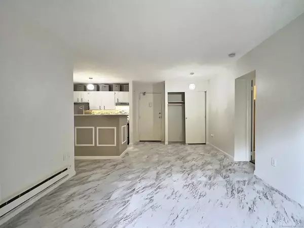 Manchester, CT 06040,26 Prospect Street #APT 27