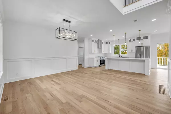 Monroe, CT 06468,128 Barn Hill Road