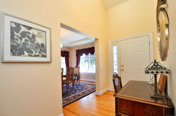 Granby, CT 06035,77 Hunt Glen Drive #77