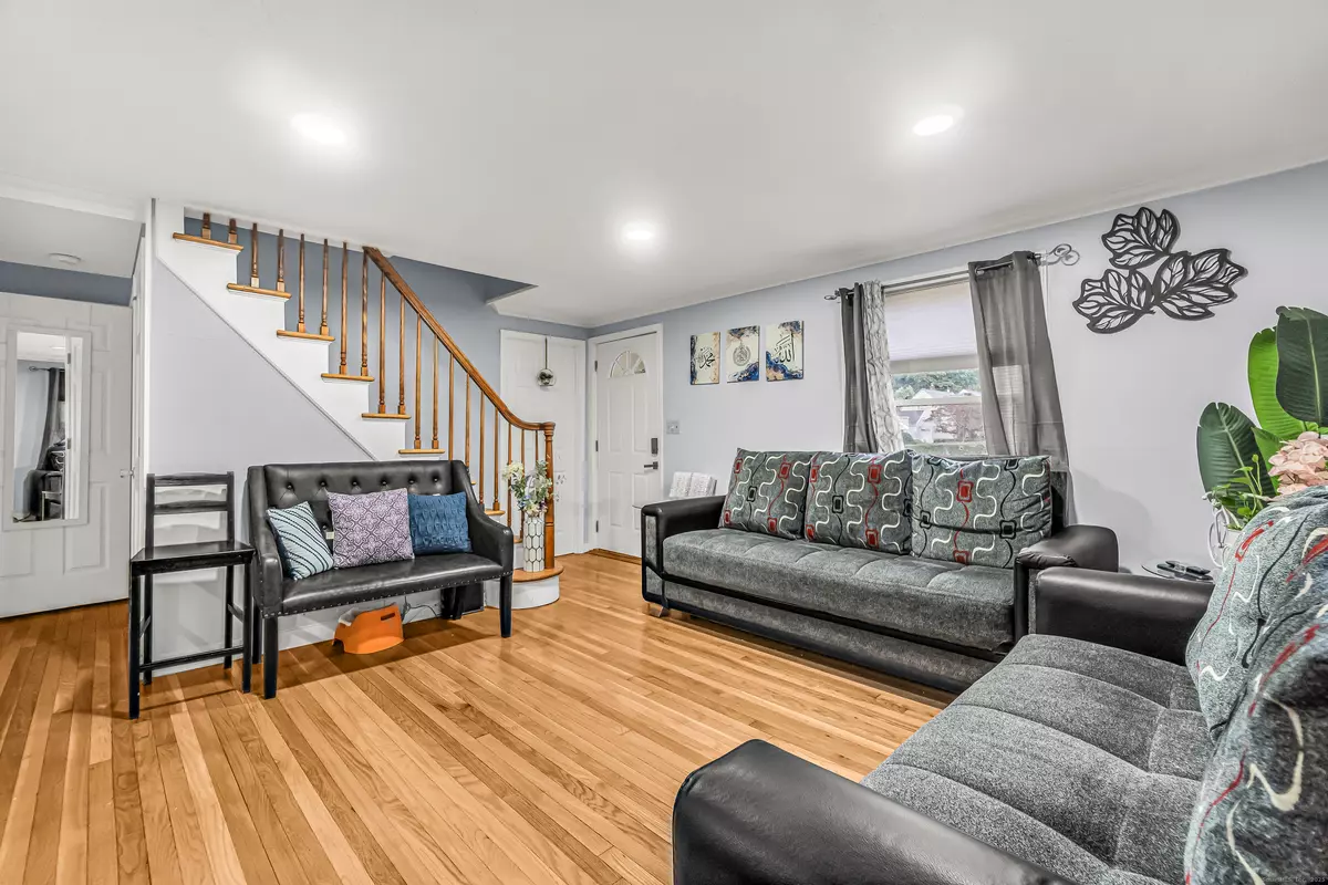 Hamden, CT 06517,317 Franklin Road