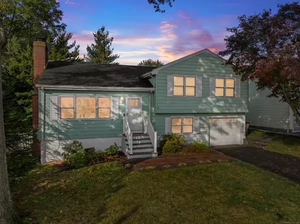 94 Clovelly Road, Stamford, CT 06902