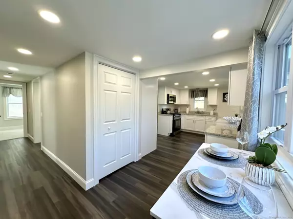 Westbrook, CT 06498,257 Pond Meadow Road