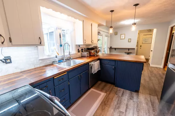 South Windsor, CT 06074,178 Scott Drive