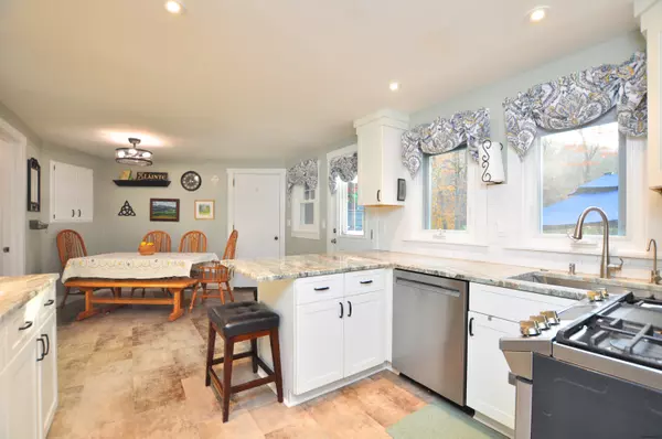 Windsor, CT 06095,31 Parkwood Drive