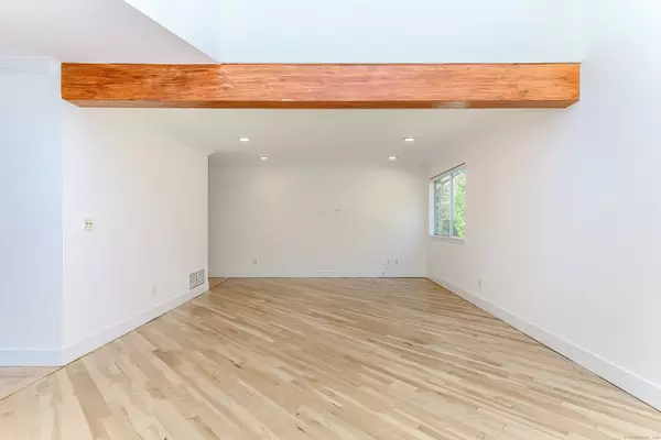 Stamford, CT 06903,180 Riverbank Road