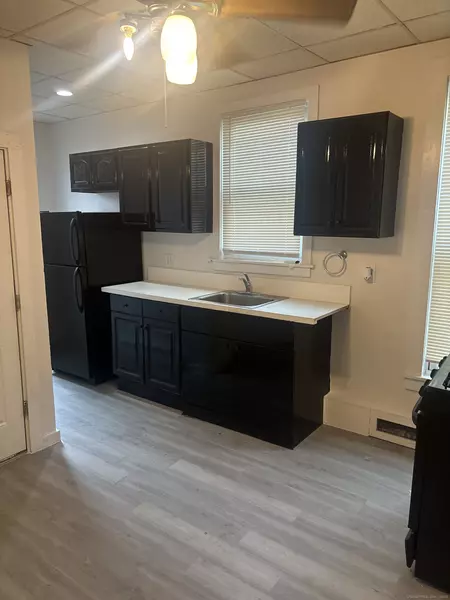 465 Howard Avenue, New Haven, CT 06519