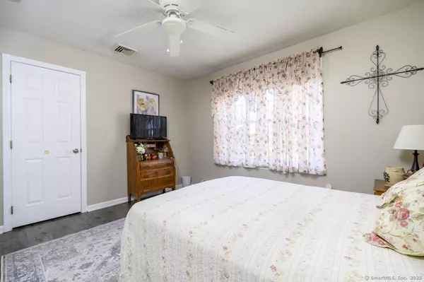 Ansonia, CT 06401,10 Hoinski Way