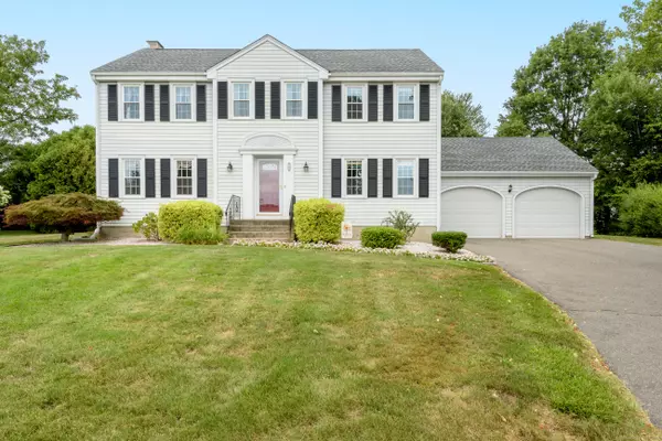 15 Grass Bonnet Lane, Wethersfield, CT 06109