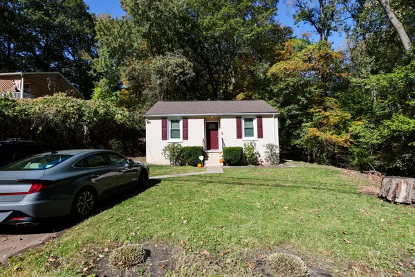 Waterbury, CT 06708,94 Wooster Avenue