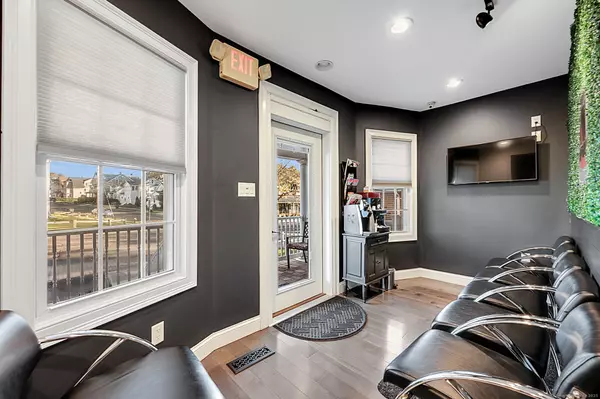 West Hartford, CT 06119,85 Park Road