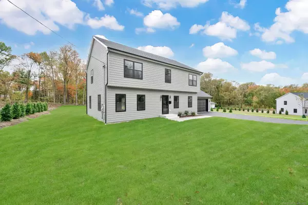 Stratford, CT 06614,25 Harvest Ridge Road