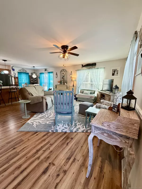 Ledyard, CT 06339,3 Cliff Road