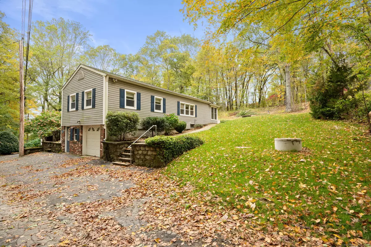 Montville, CT 06370,87B Cottage Road