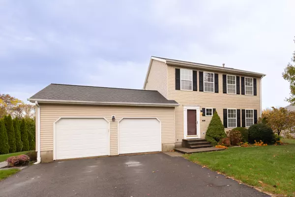 90 Briarwood Lane, Middletown, CT 06457