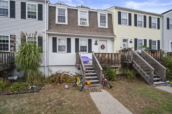 Ledyard, CT 06339,6 Lakeside Drive #P