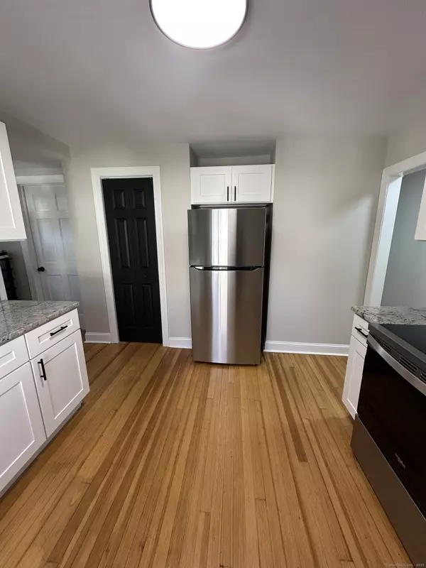 Middletown, CT 06457,32 Wall Street #2