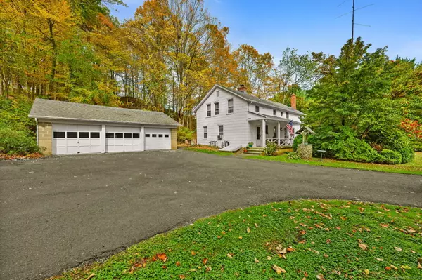 Trumbull, CT 06611,14 Gisella Road