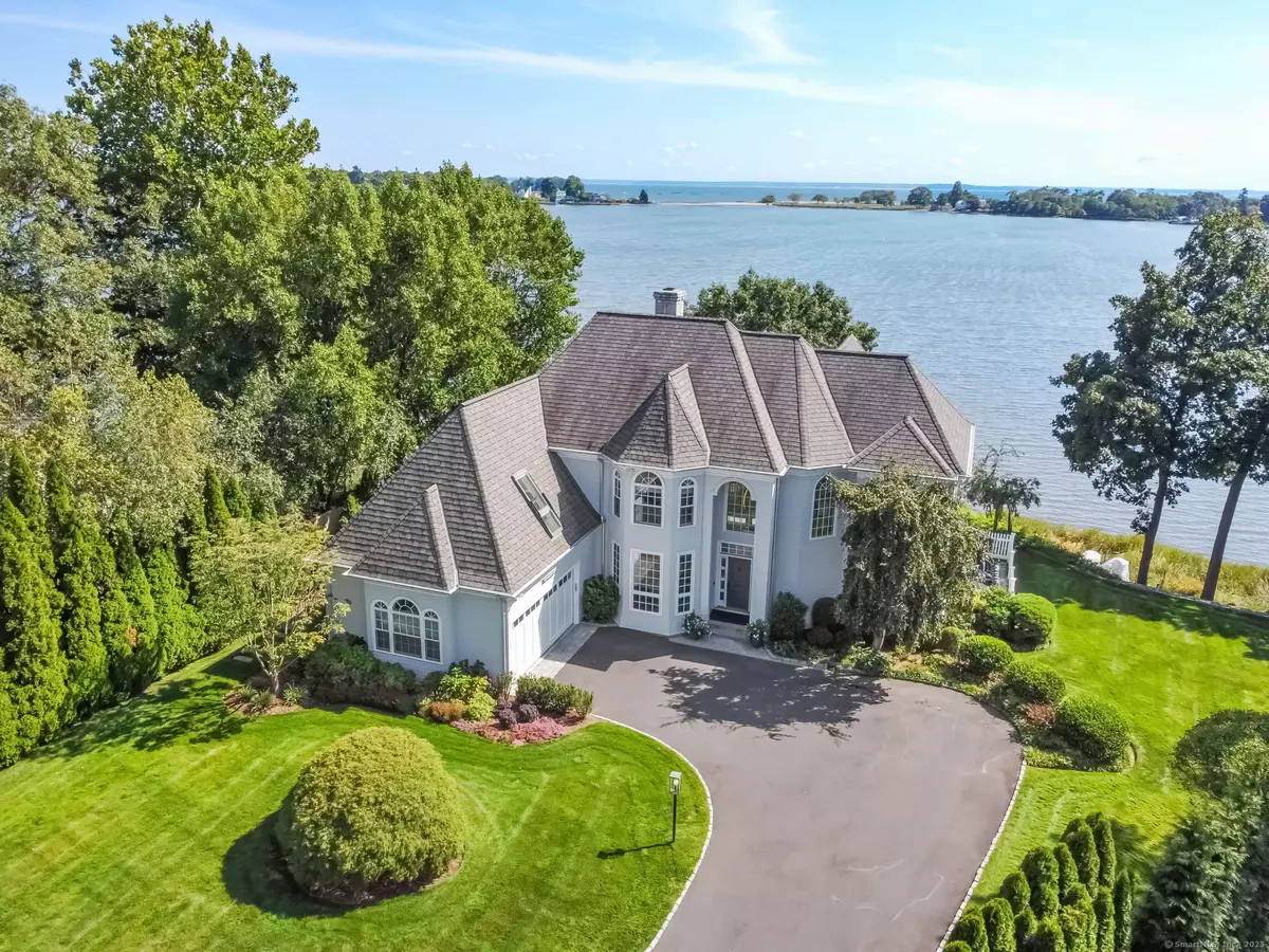 Darien, CT 06820,19 Weeds Landing