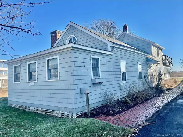 86 Seaside Avenue, Guilford, CT 06437