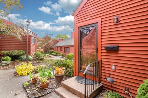 Glastonbury, CT 06033,163 Hollister Way North #163